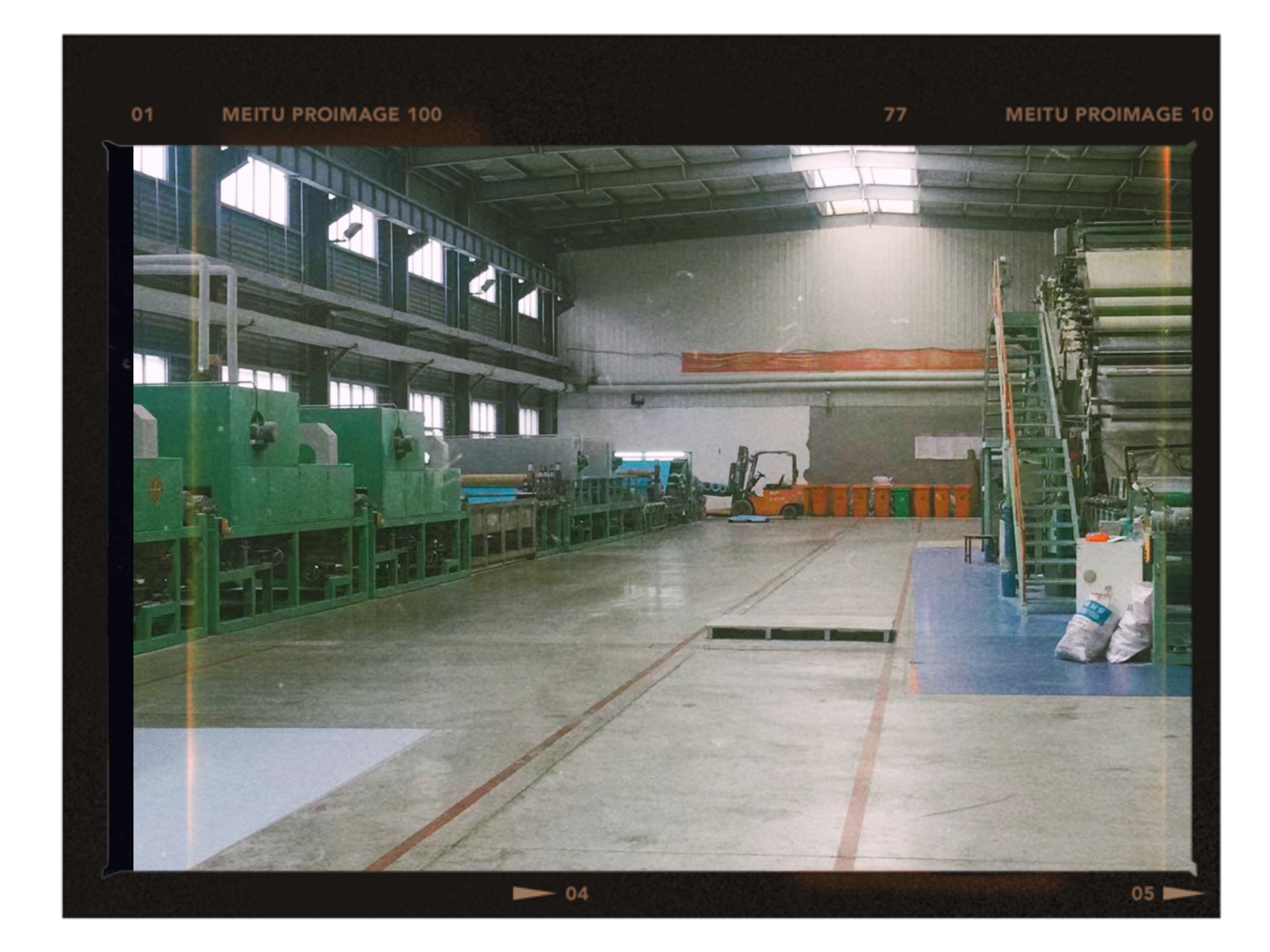 PVC Homogeneous Sheet Produce Process step 3 Galendering